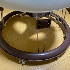 ベビー歩行器の画像