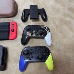 Switch 有機EL本体＋プロコン２個(ゼルダ・スプラ) の画像