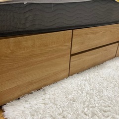 ニトリ シングルベッド（収納＆充電コンセント付き）の画像