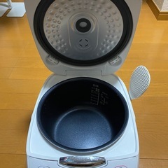 炊飯器の画像