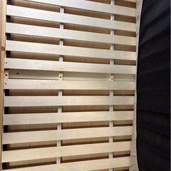 ベッドフレーム　セミダブルの画像