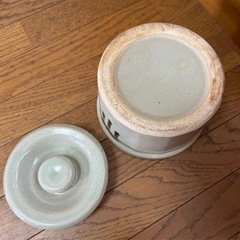 漬け物　石　陶器　容器の画像