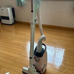 パナソニック MC-JP500GS-P 「世界最軽量」を実現した紙パック式掃除機の画像