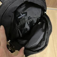 新品未使用　インディスペンサブル　ワンストラップショルダー　バッグの画像