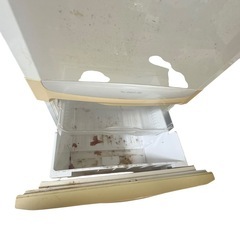 ☆早い者勝ち☆☆0円無料☆ ファミリー冷蔵庫 2002年製【ジ 1115-04】
の画像