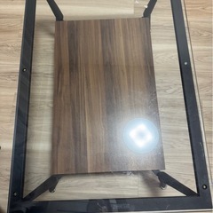 【無料】ガラステーブルの画像