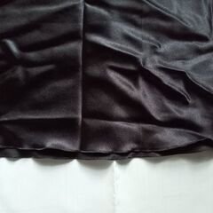 未使用 黒 サテン風ペチコート ワンピースタイプ シンプル サイズMの画像