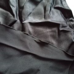 未使用 黒 サテン風ペチコート ワンピースタイプ シンプル サイズMの画像