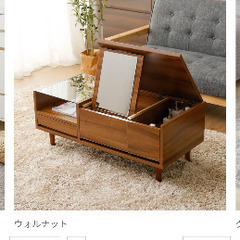 ミラー付きドレッサーテーブルの画像