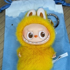 正規品ラブブ　イニシャルラブブ【Ｙ】　黄色　の画像