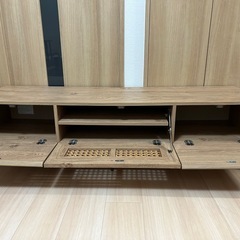 𝐋𝐎𝐖𝐘𝐀 テレビボードの画像