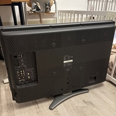 SHARP AQUOS液晶テレビ（2009年製）の画像