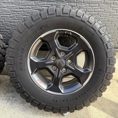 新潟市 グラディエーター 純正 ホイール JL ルビコン ラングラー BFグッドリッチ ジープ タイヤ サハラ　JT JKの画像