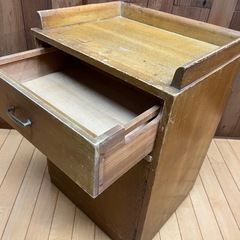 レトロ家具
の画像