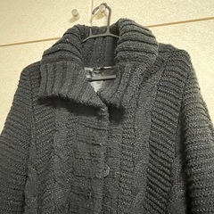 ロートレアモン ニットコートの画像