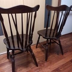 椅子　２脚　アンティーク調の画像