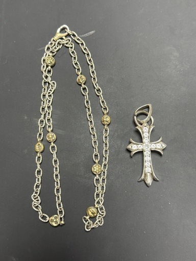 Chrome Hearts クロスペンダント