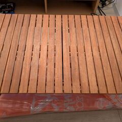 二つ折りテーブルの画像