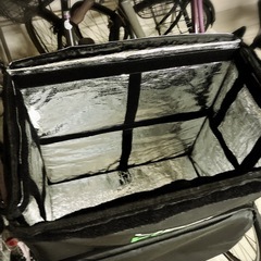 Uberバッグ中古(バッグカバー付き)の画像