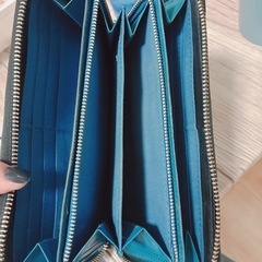 Vivienne Westwood ブラックジッピーウォレット長財布 の画像