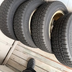 スタッドレス
タイヤの画像