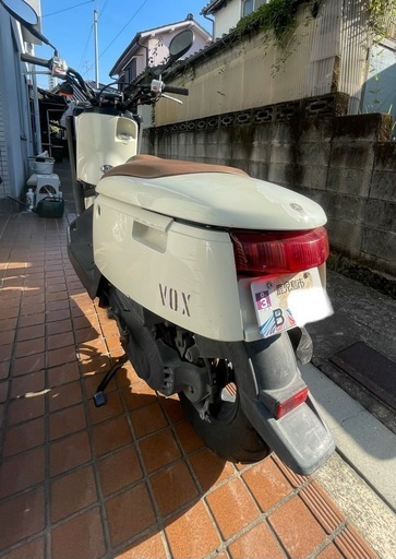 【売れました。ありがとうございました】ヤマハVOX  人気の原付50cc  エンジン好調ですが　転倒車です　レストアベースに