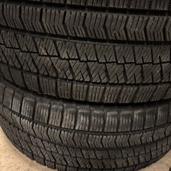 225/45R18スタッドレス冬タイヤVRX2の画像