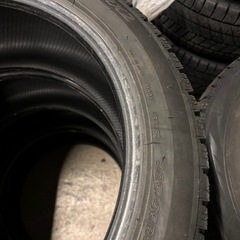 225/45R18スタッドレス冬タイヤVRX2の画像