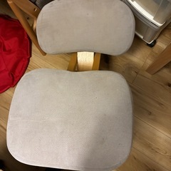 無料】バランスチェア／姿勢サポート椅子の画像