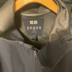 UNIQLOブロックテックパーカーの画像