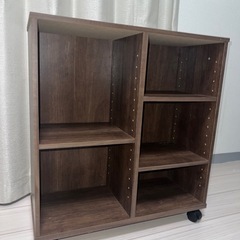可動棚付き収納ラック(キャスター付き)の画像