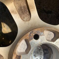 スタッドレス195/65R15YOKOHAMA iceGUARD iG60セレナ ノア ボクシーの画像