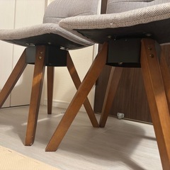 ダイニングチェア2脚セット　回転椅子　ベージュ　ブラウン　の画像