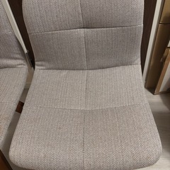 ダイニングチェア2脚セット　回転椅子　ベージュ　ブラウン　の画像