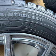 【商談中】スタッドレスタイヤの画像