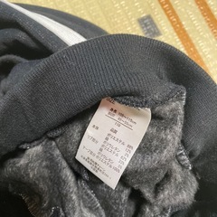 着用回数少なめ　西松屋　裏起毛　黒のロングパンツ　110cm　　の画像