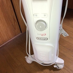 デロンギ　オイルヒーター　美品　　取説リモコン付属の画像