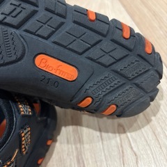 子供の靴まとめての画像