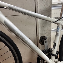 Giant エスケープ　小柄な方向けクロスバイク ホワイト 700C の画像