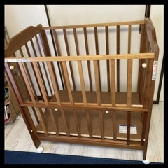 カトージ　ベビーベッドの画像