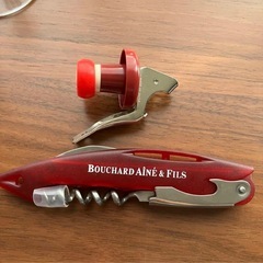 ワイングラスなどの画像