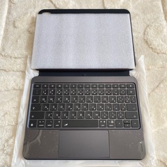 【新品】iPadケース キーボード付きの画像