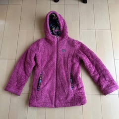 パタゴニアPatagoniaリバーシブルジャンパー コート ジャケット キッズの画像