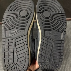 エアジョーダン1みっどミッド　NIKE すにスニーカーの画像