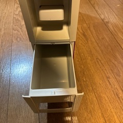 隙間　米びつの画像