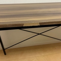 お話し中【不用品処分中】SAKODAで買ったテーブルの画像