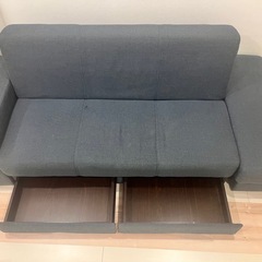 【4点セット無料】【11/16引き取り希望】家電(洗濯機、冷蔵庫)家具(ソファーベット、机)の画像
