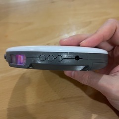 ポータブルCDプレーヤーの画像