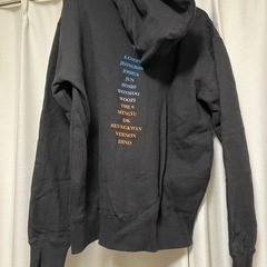 seventeen パーカー　Mの画像