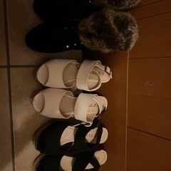 ブーツとヒール　3足で1000円の画像